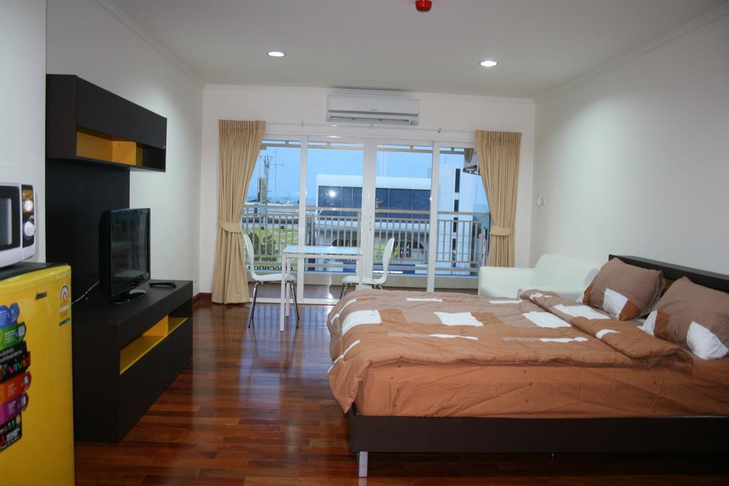 Hua Hin Baanklang Condo By Petch Экстерьер фото